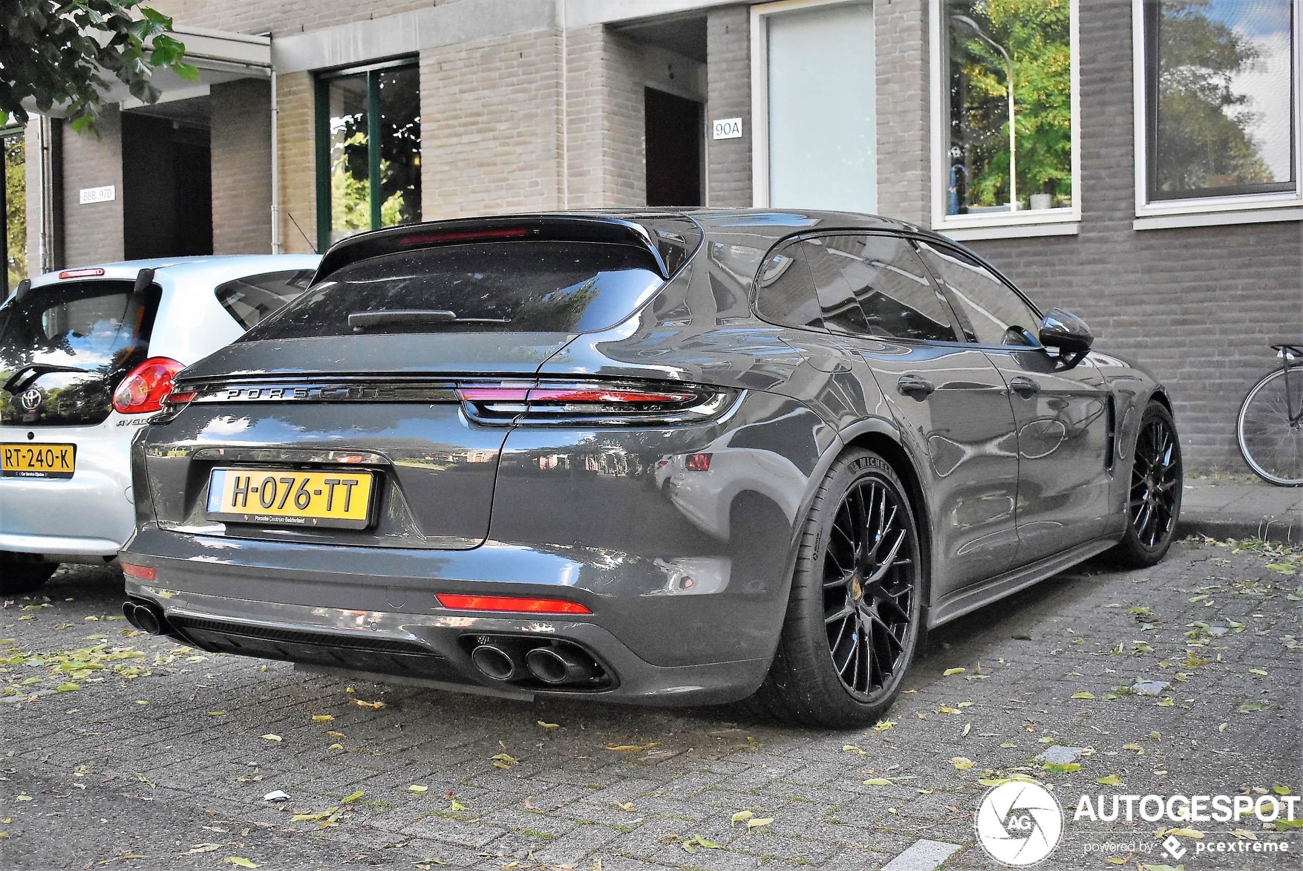 Porsche 971 Panamera Turbo S E-Hybrid Sport Turismo