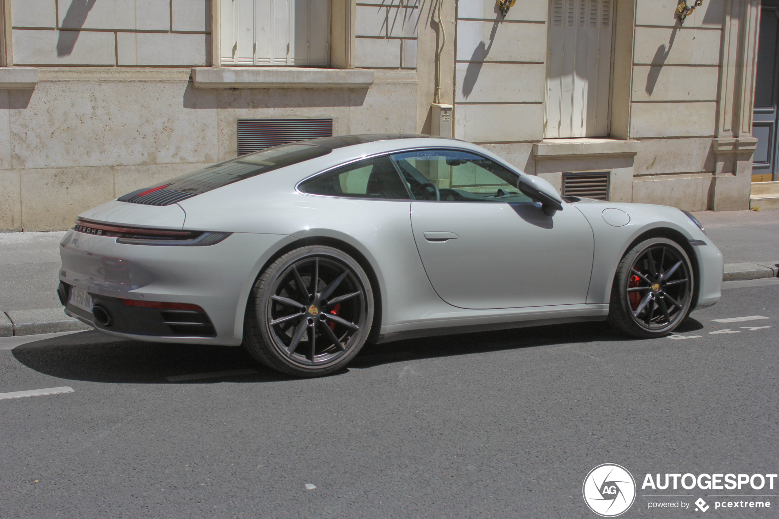 Porsche 992 Carrera 4S