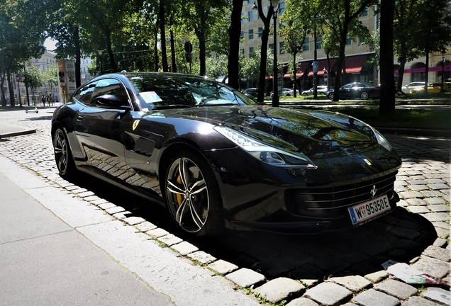 Ferrari GTC4Lusso