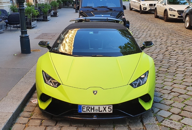 Lamborghini Huracán LP640-4 Performante Spyder