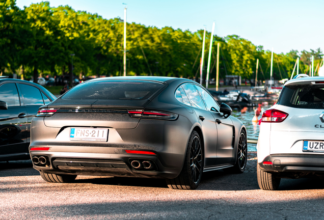 Porsche 971 Panamera Turbo S E-Hybrid