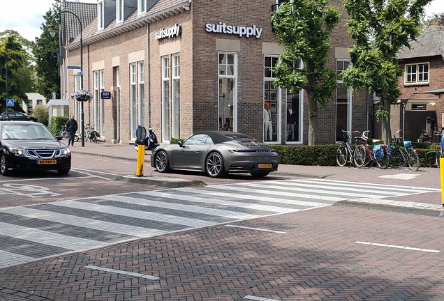 Porsche 992 Carrera 4S Cabriolet