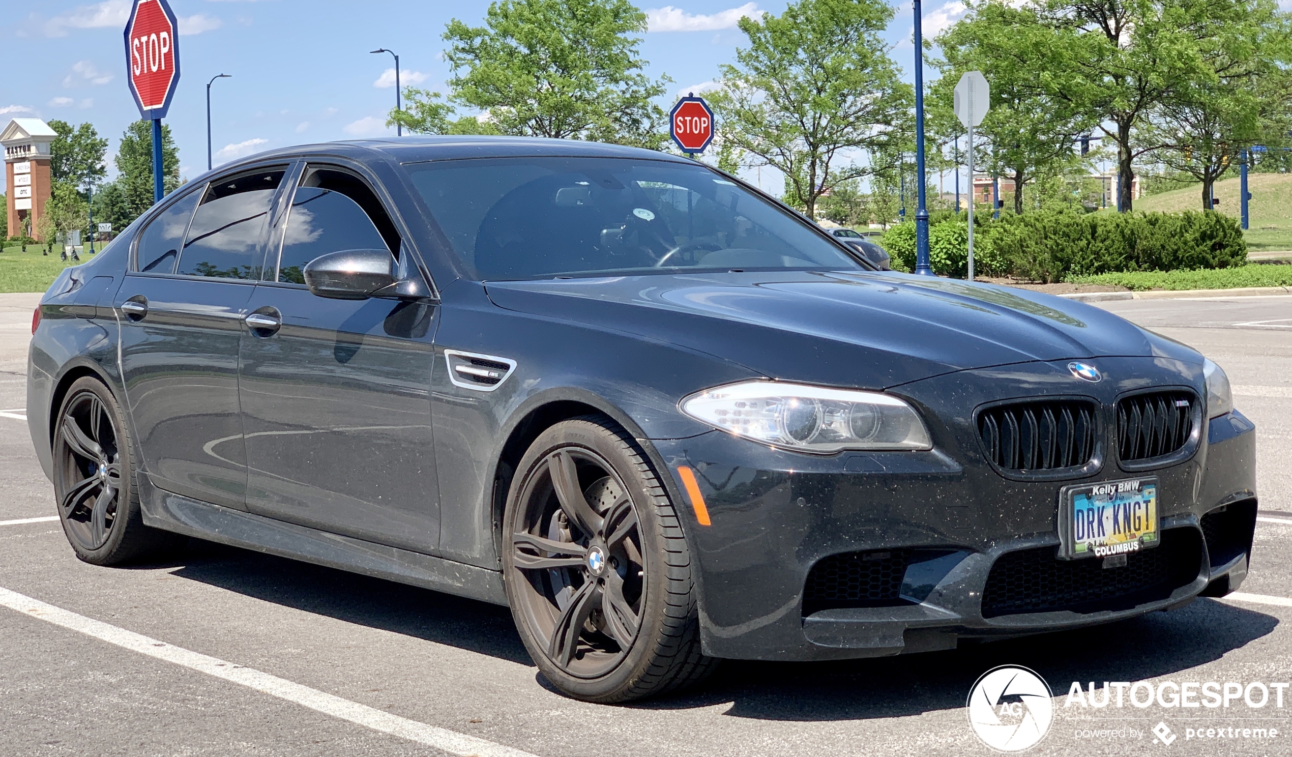 BMW M5 F10 2011