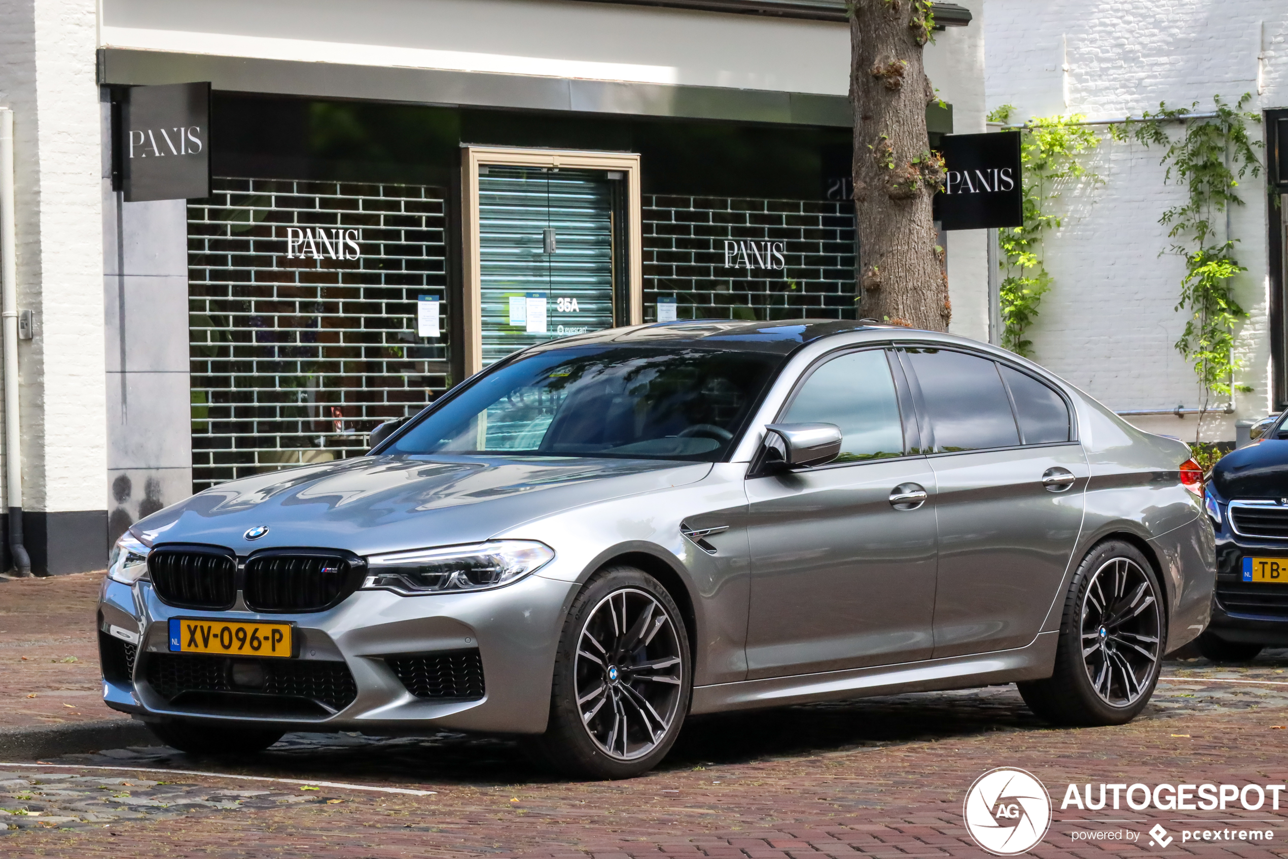 BMW M5 F90