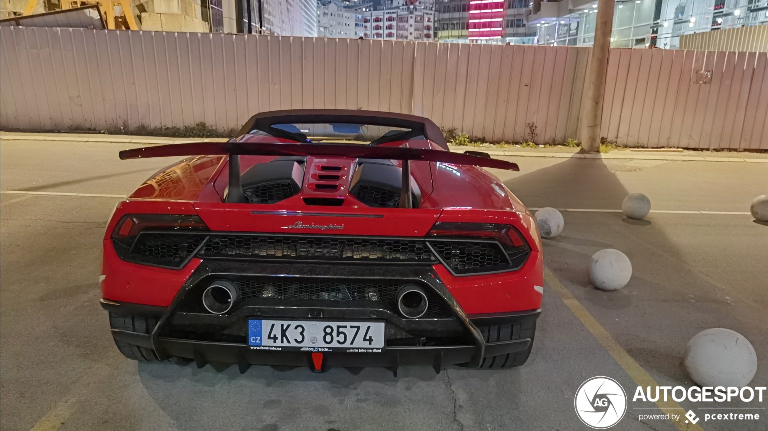 Lamborghini Huracán LP640-4 Performante Spyder