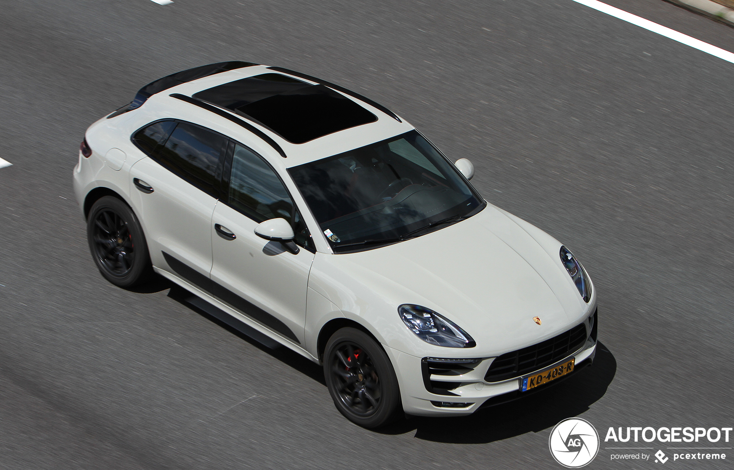 Porsche 95B Macan GTS