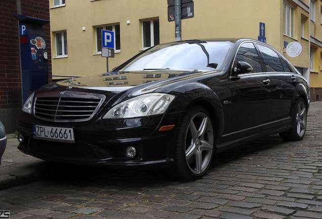 Mercedes-Benz S 63 AMG W221