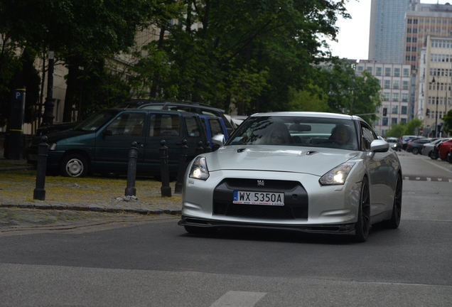 Nissan GT-R 2013