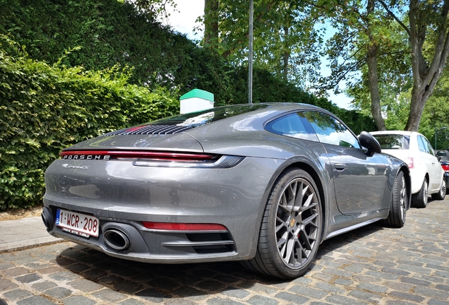 Porsche 992 Carrera 4S