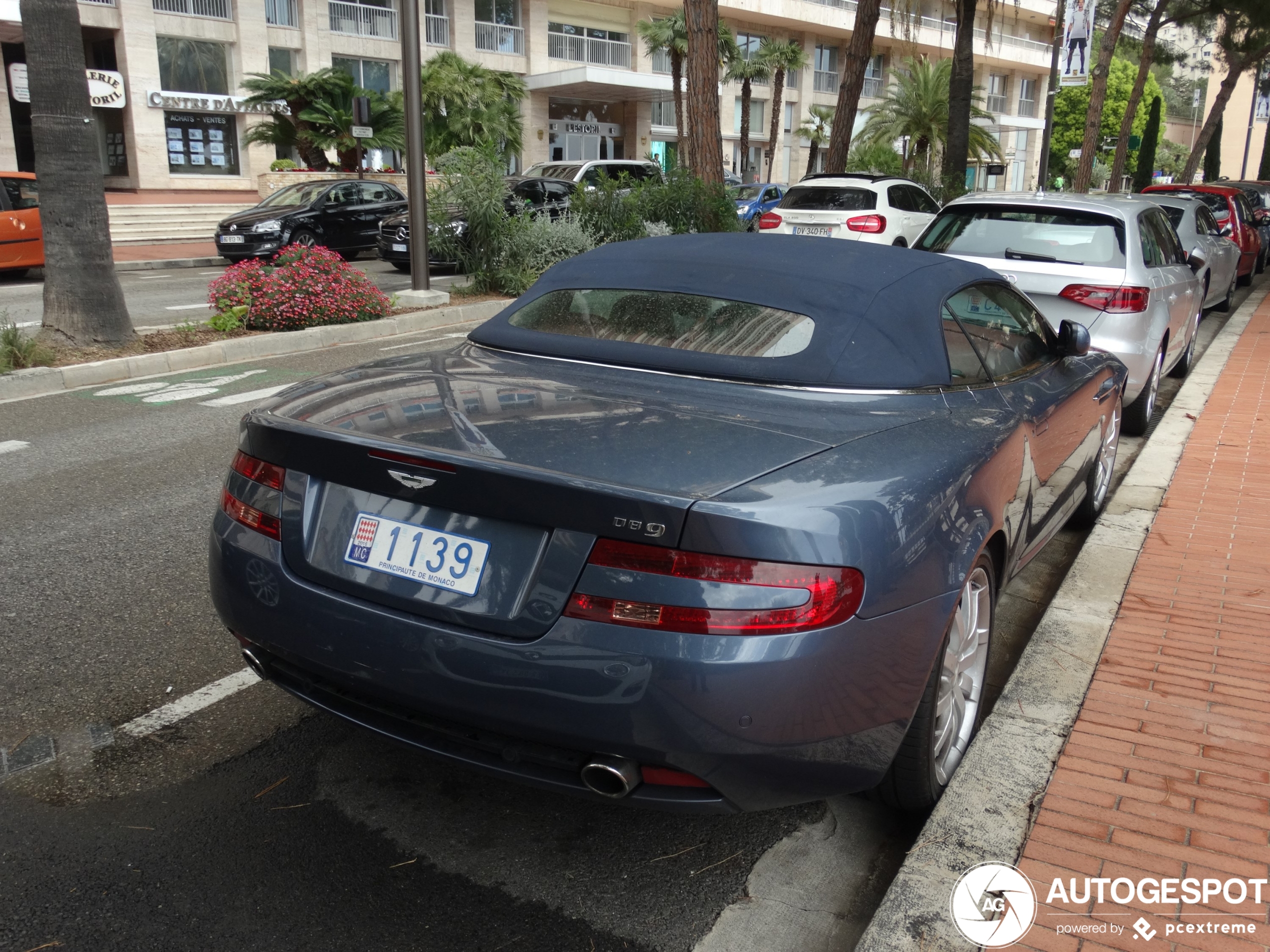 Aston Martin DB9 Volante