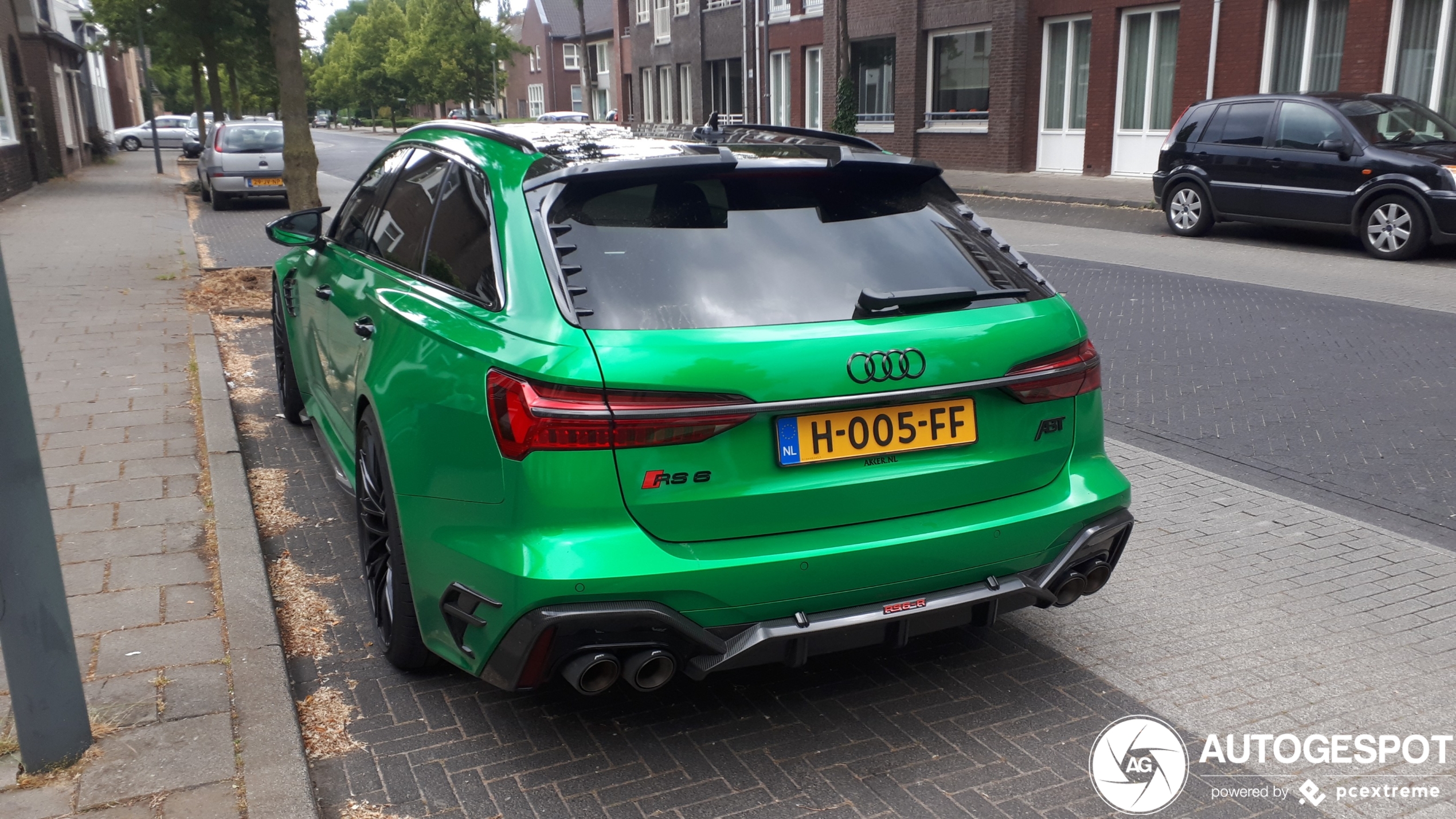 Nummer 2 & 3 gespot van Audi ABT RS6-R Avant C8