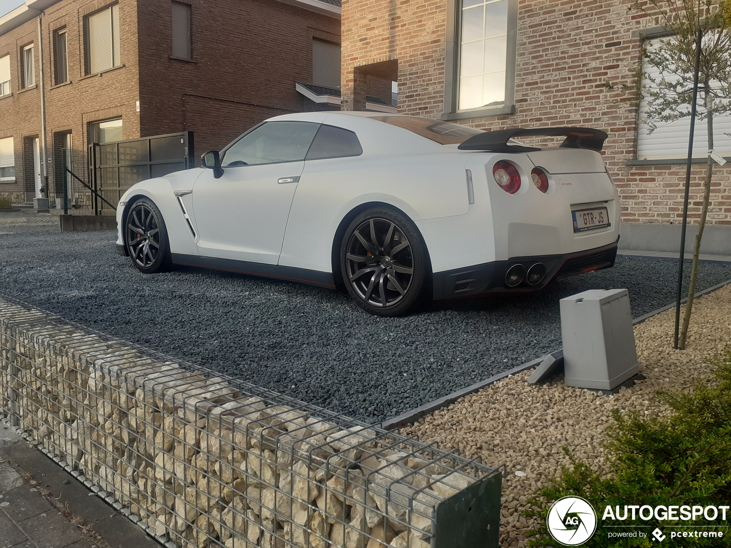 Nissan GT-R 2015