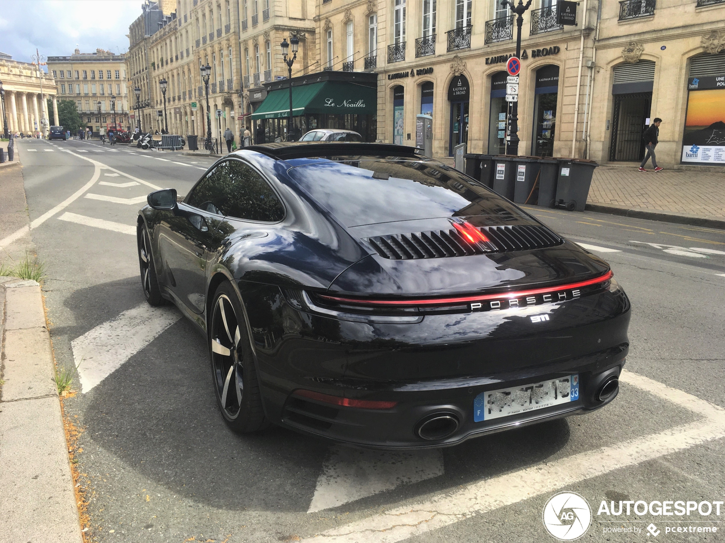 Porsche 992 Carrera 4S