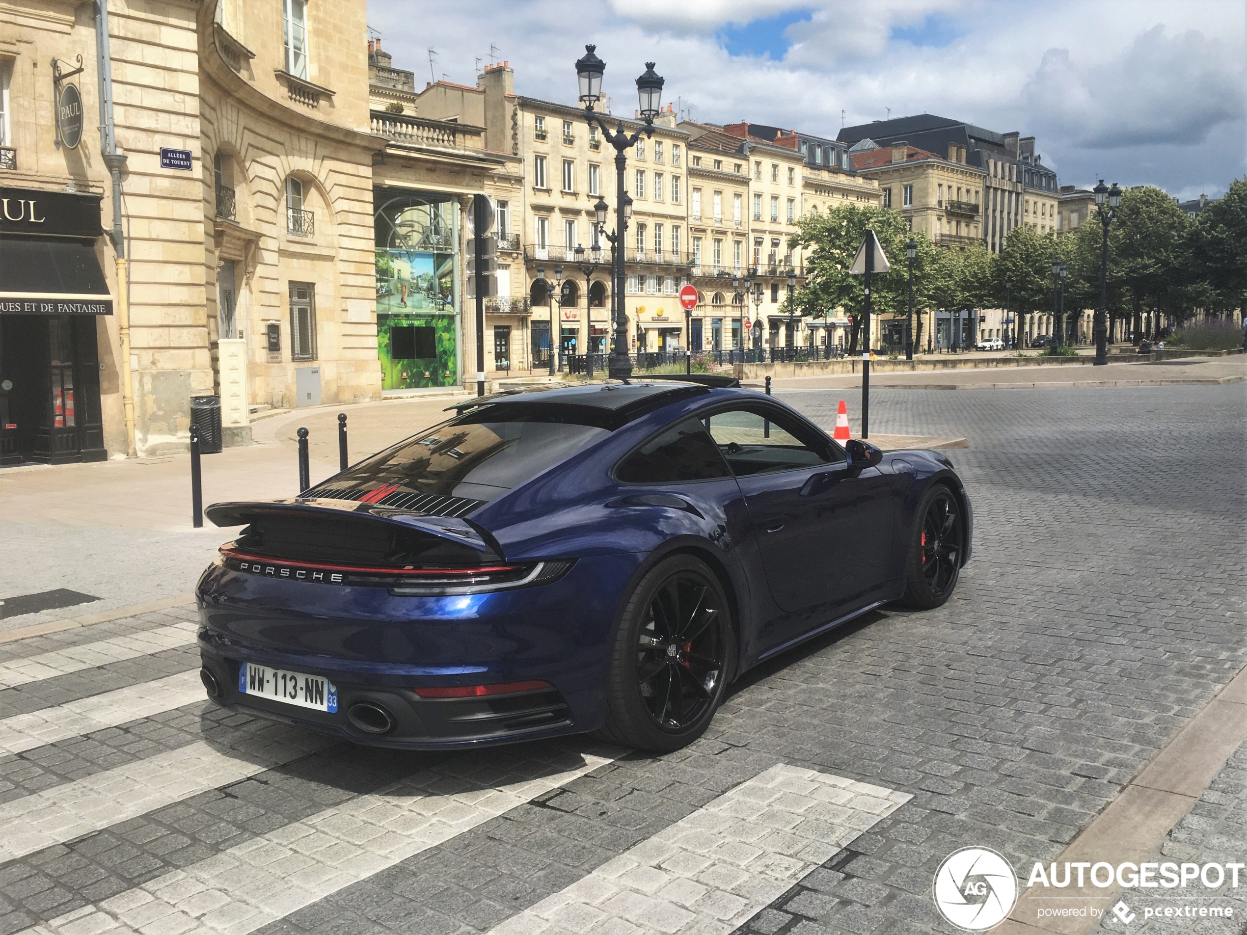 Porsche 992 Carrera 4S