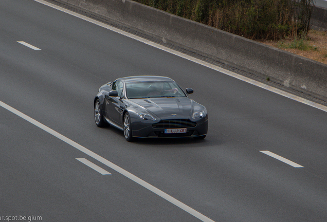 Aston Martin V8 Vantage 2012