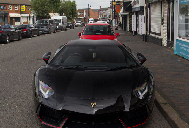 Lamborghini Aventador LP700-4 Pirelli Edition