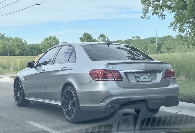 Mercedes-Benz E 63 AMG S W212