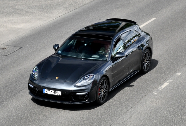 Porsche 971 Panamera GTS Sport Turismo