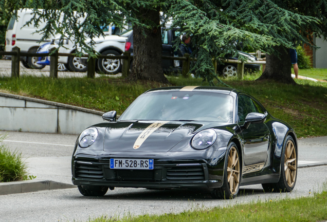 Porsche 992 Carrera 4S