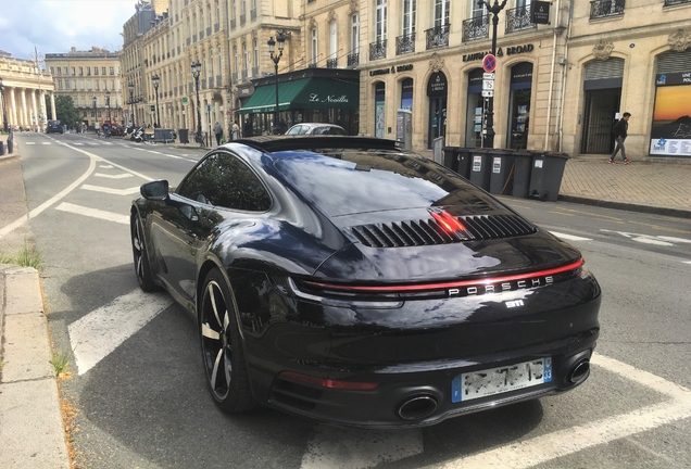 Porsche 992 Carrera 4S