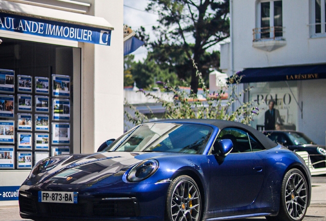 Porsche 992 Carrera 4S Cabriolet