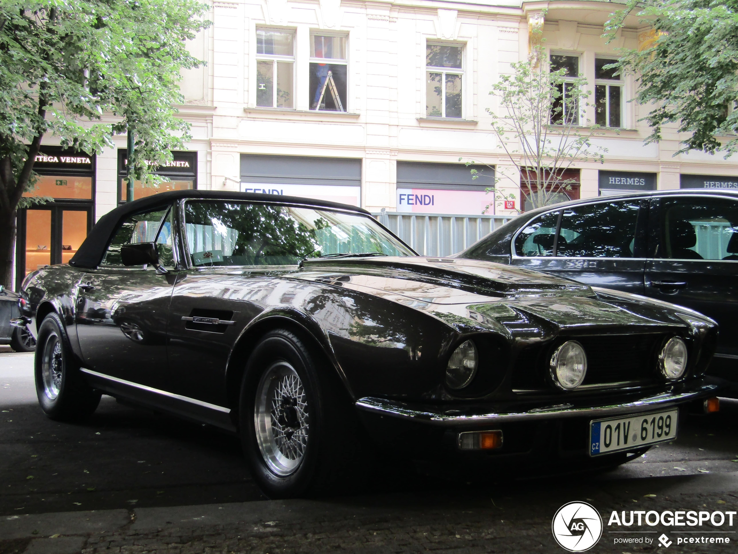 Aston Martin V8 Volante 1978-1990