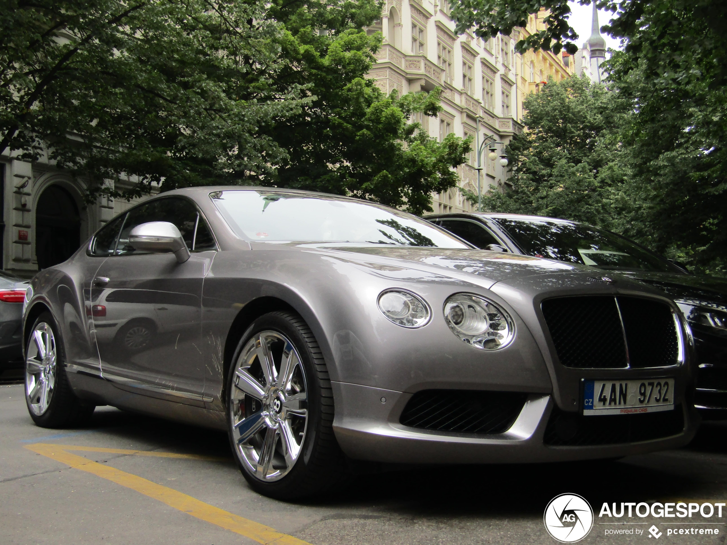 Bentley Continental GT V8