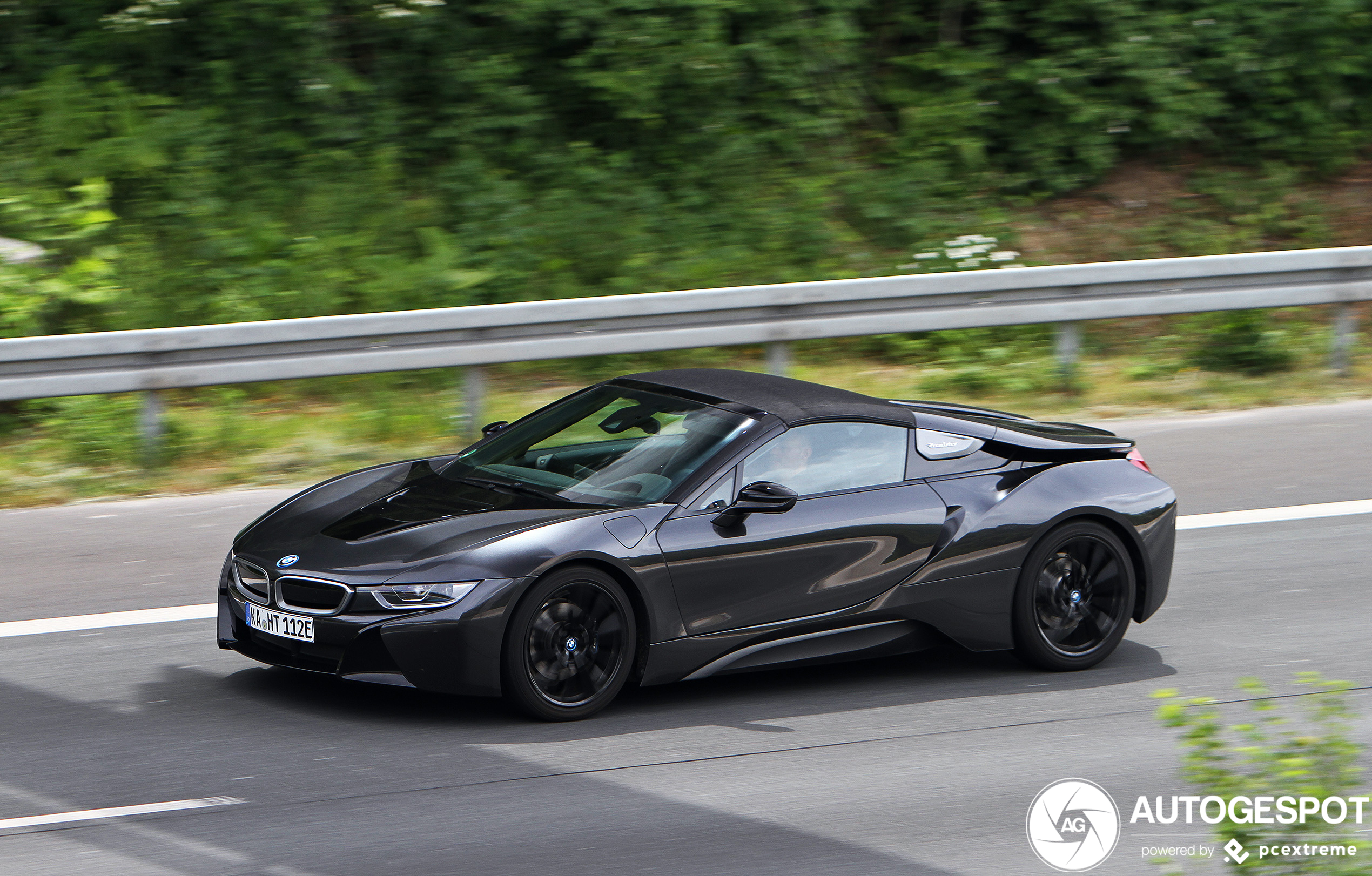 BMW i8 Roadster