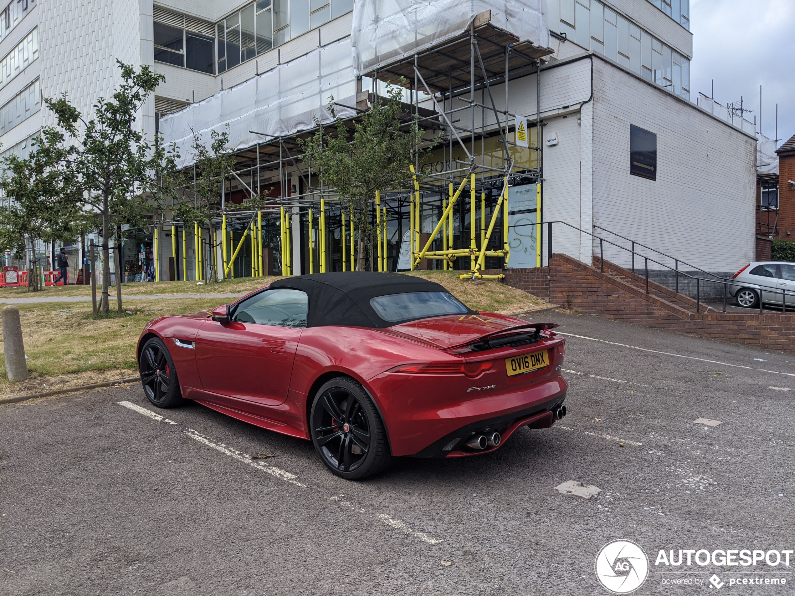 Jaguar F-TYPE R AWD Convertible