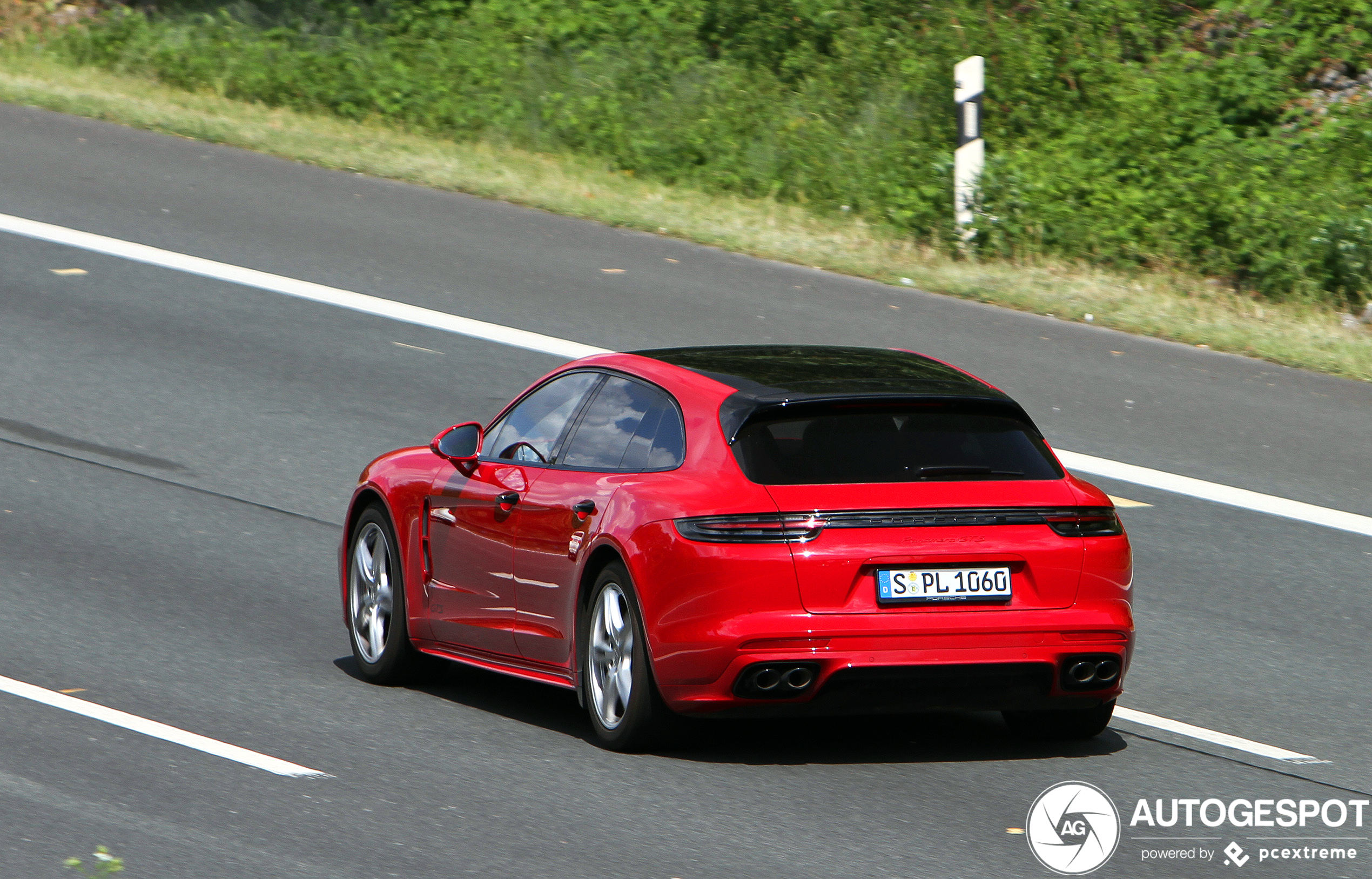 Porsche 971 Panamera GTS Sport Turismo