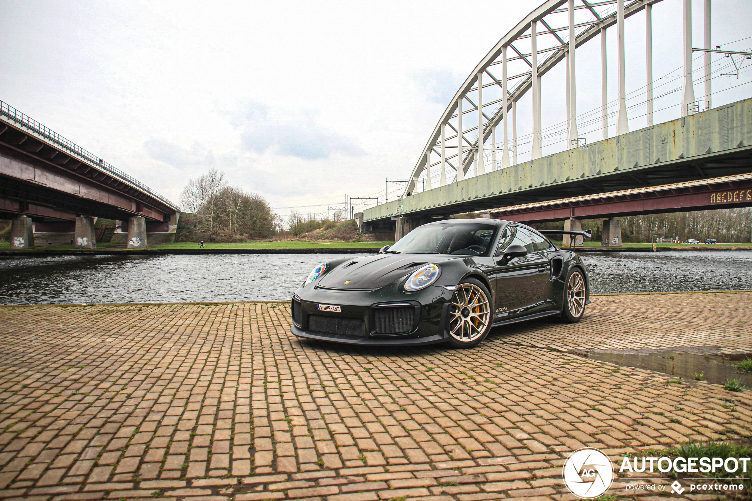 Porsche 991 GT2 RS Weissach Package