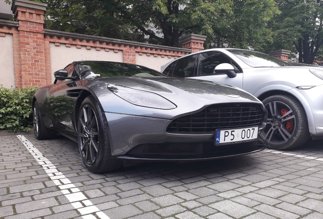 Aston Martin DB11 V8