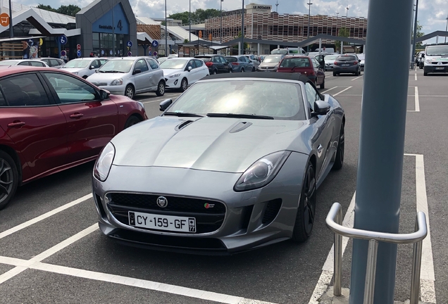 Jaguar F-TYPE S V8 Convertible