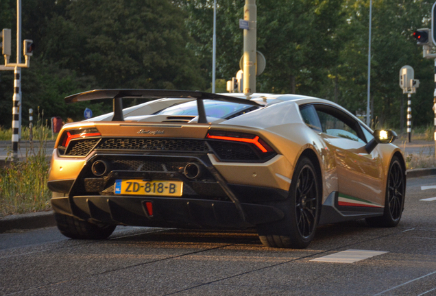 Lamborghini Huracán LP640-4 Performante