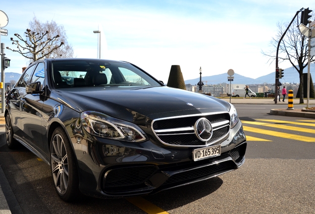 Mercedes-Benz E 63 AMG S W212