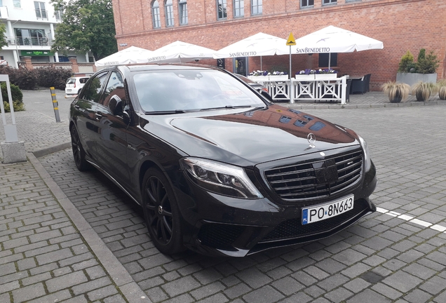 Mercedes-Benz S 63 AMG V222