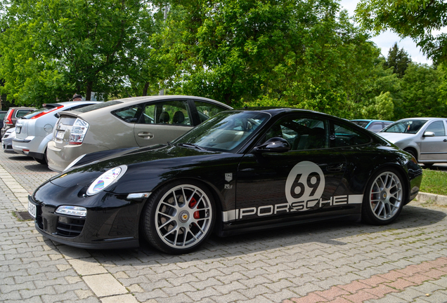 Porsche 997 Carrera GTS