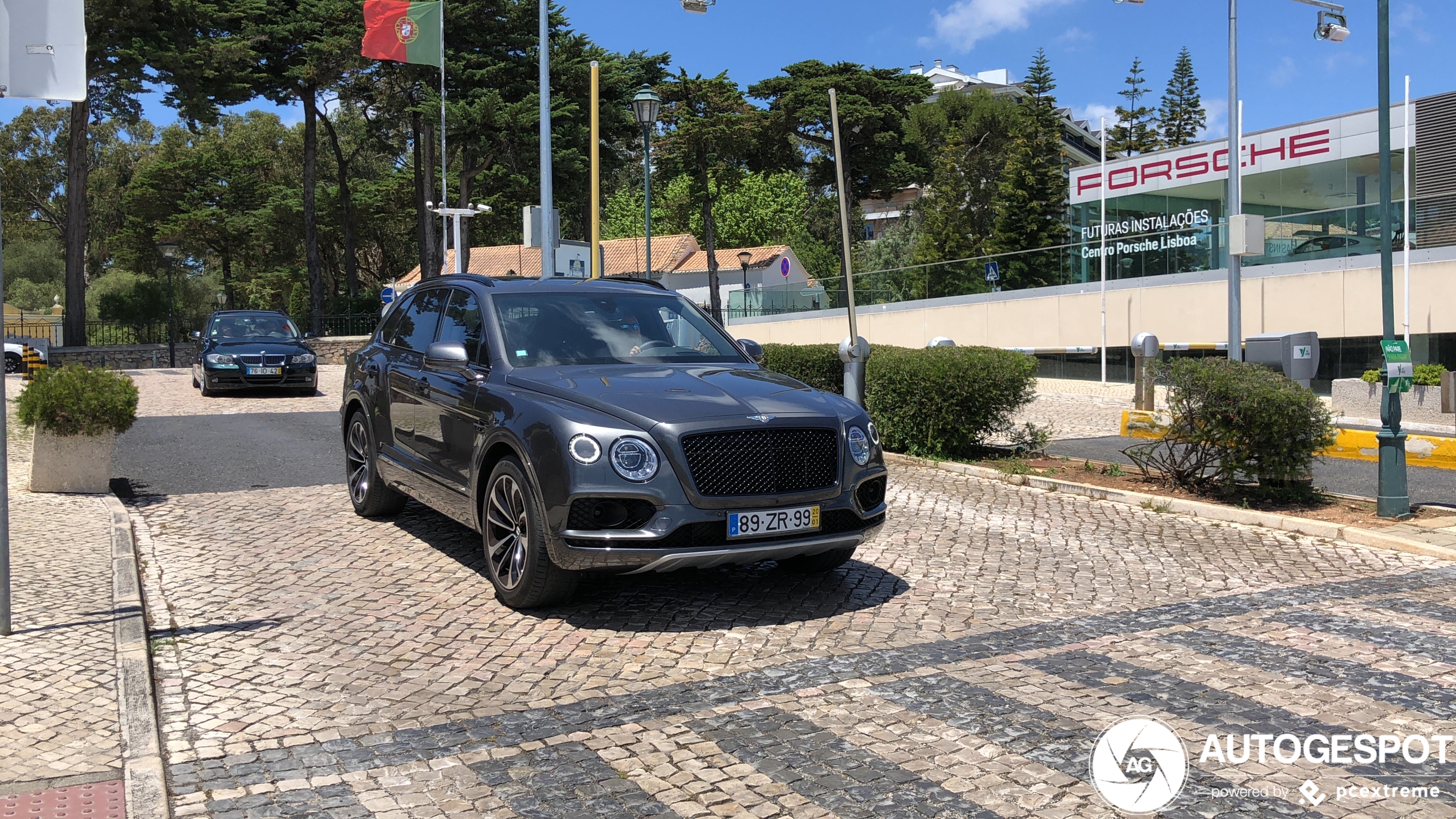 Bentley Bentayga Hybrid