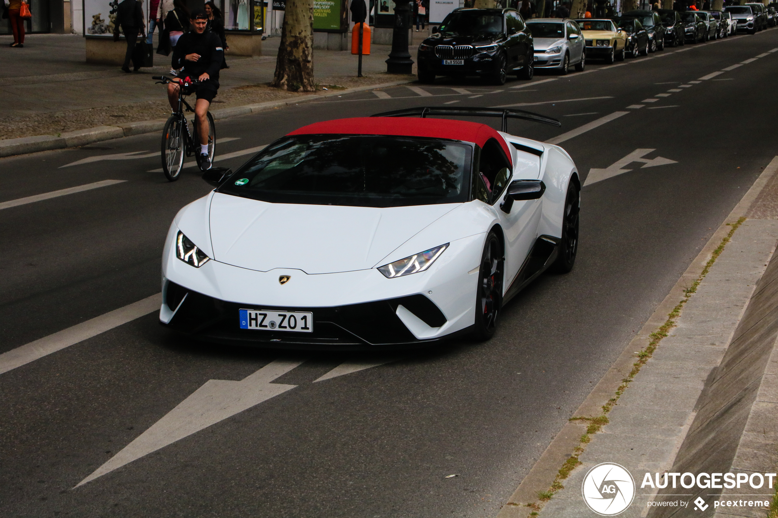 Lamborghini Huracán LP640-4 Performante Spyder