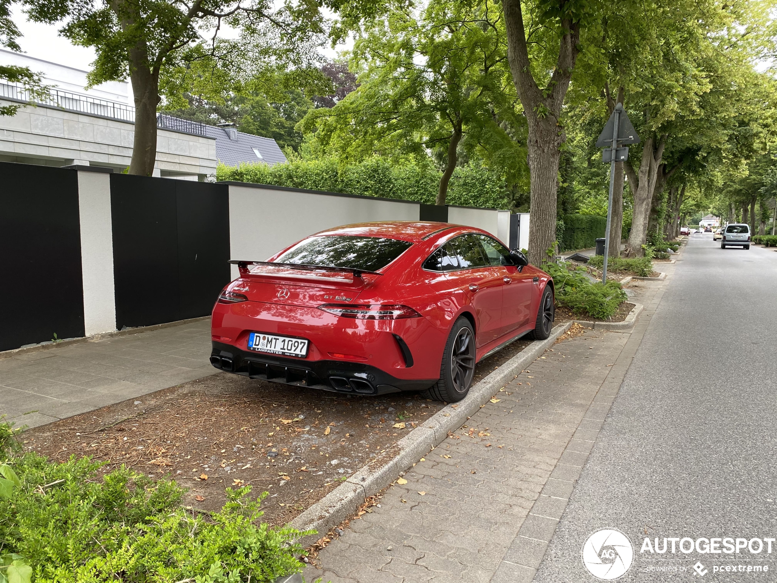 Mercedes-AMG GT 63 S X290