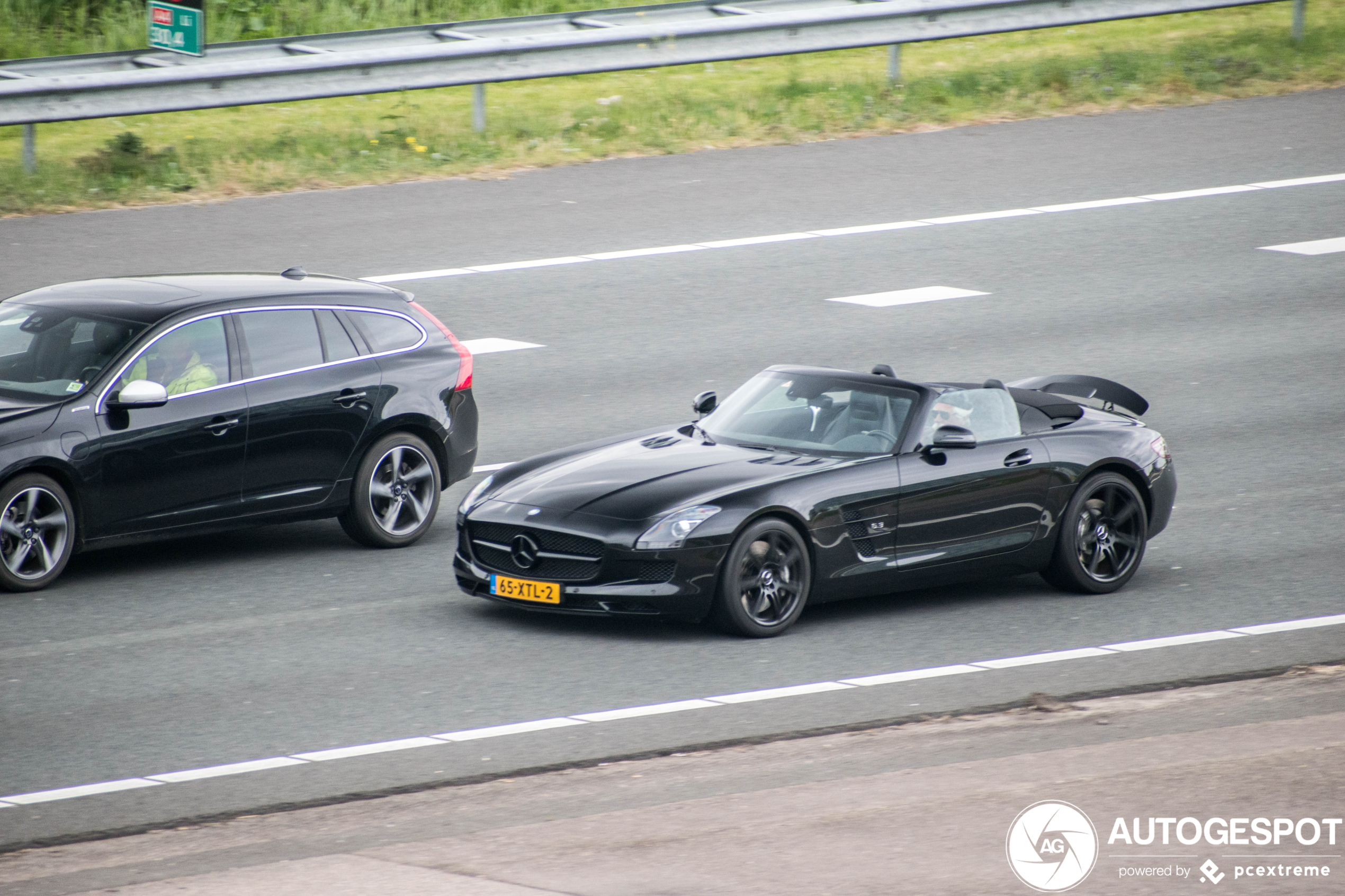 Mercedes-Benz SLS AMG Roadster