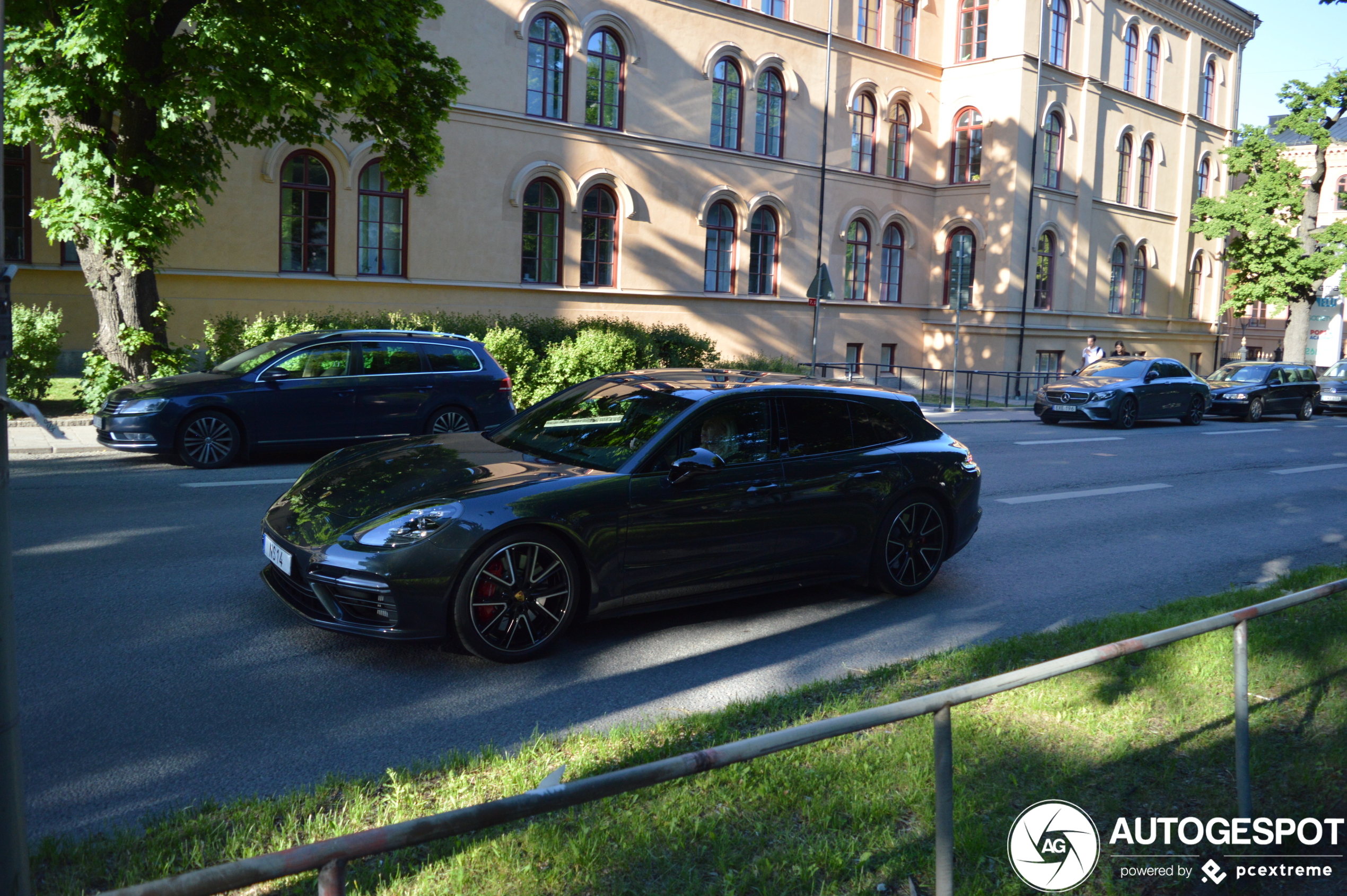 Porsche 971 Panamera Turbo Sport Turismo