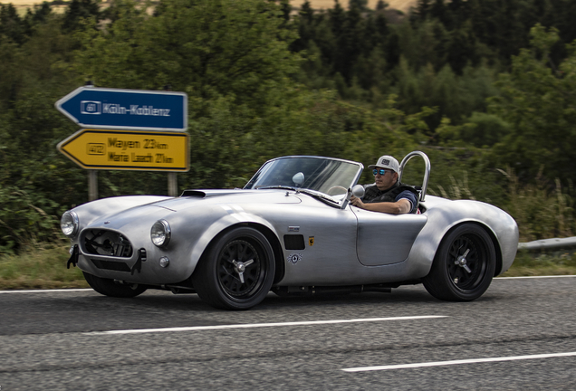 AC Cobra 427