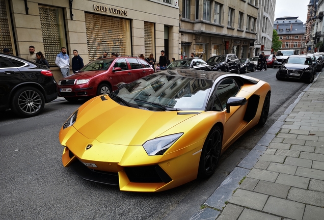 Lamborghini Aventador LP700-4