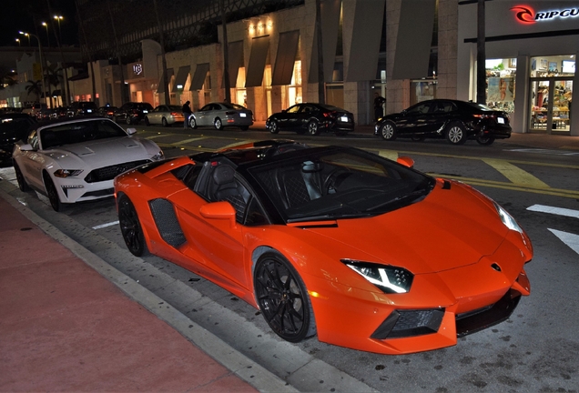 Lamborghini Aventador LP700-4 Roadster