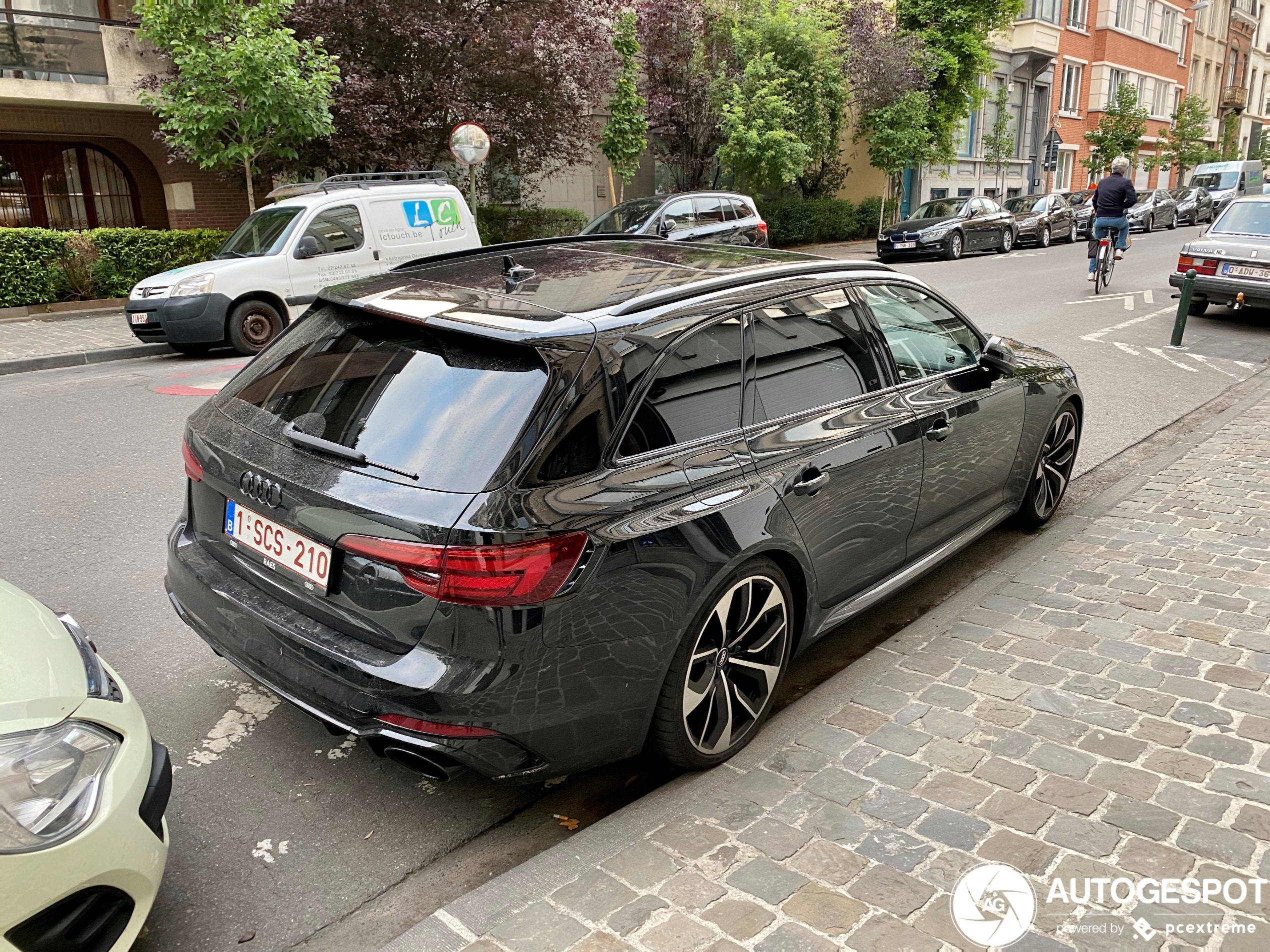 Audi RS4 Avant B9