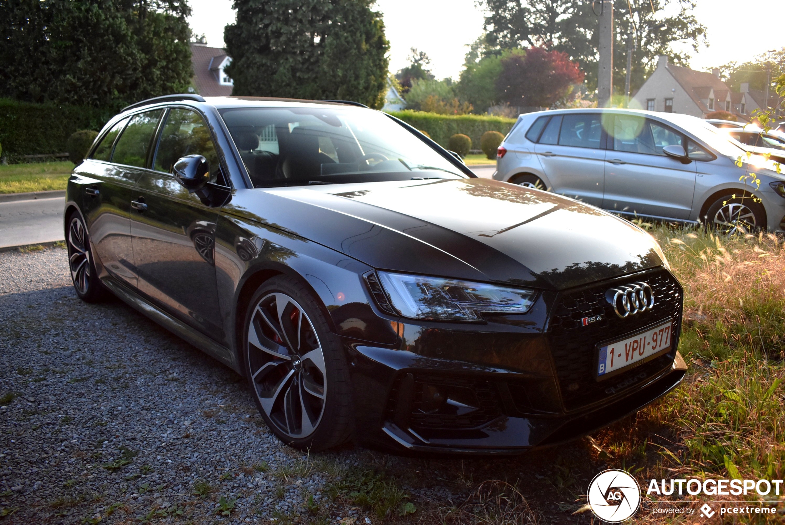 Audi RS4 Avant B9