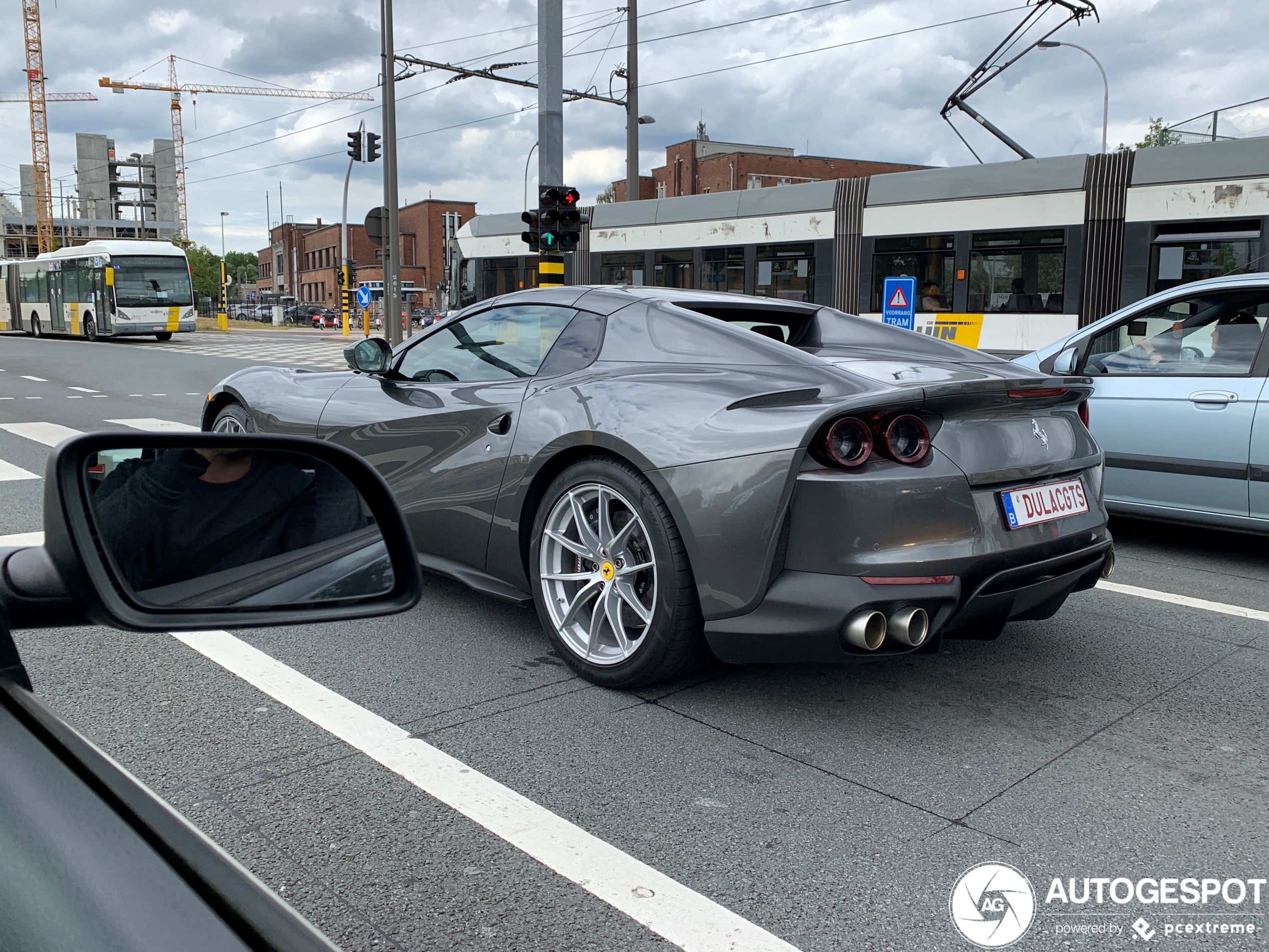 Ferrari 812 GTS duikt op in Antwerpen