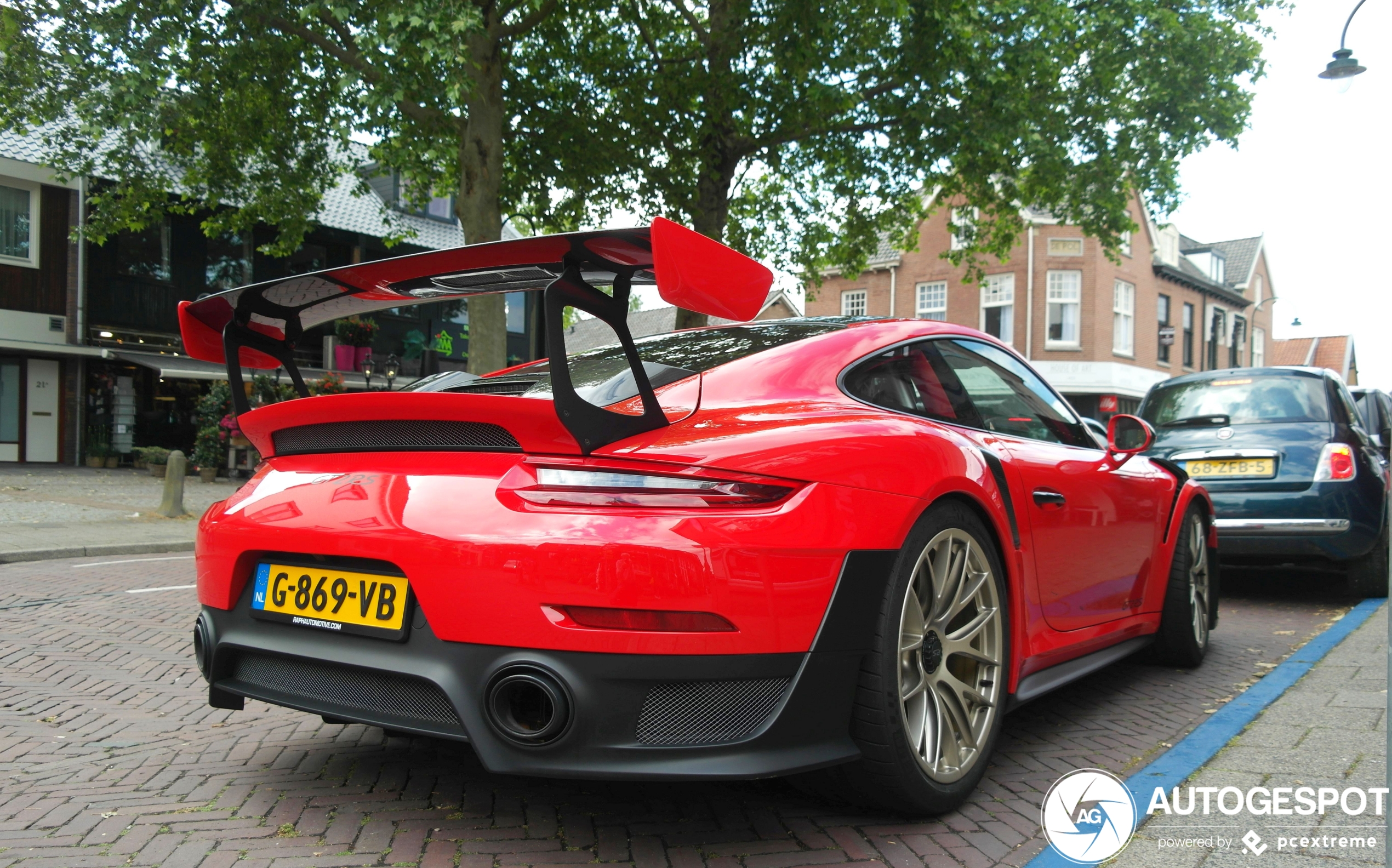 Dit is één van de 31 Nederlandse Porsche 991 GT2 RS