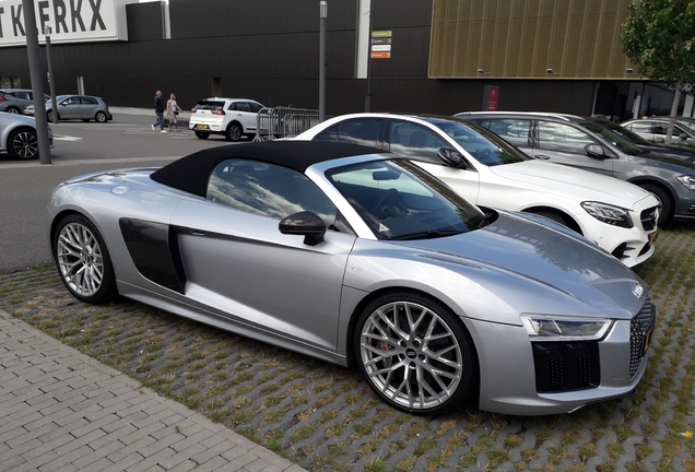 Audi R8 V10 Spyder 2016